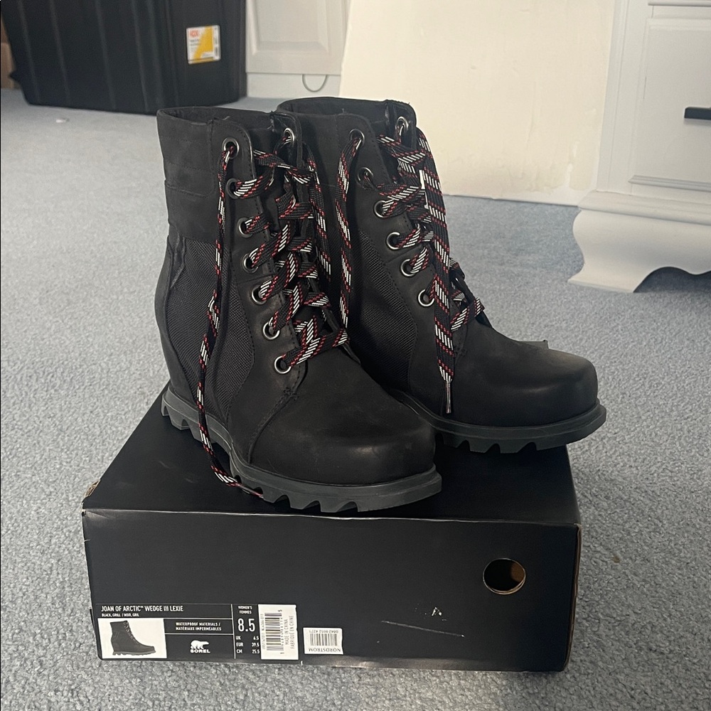 Sorel Joan of Arctic Wedge III Lexie waterproof black boots-8.5